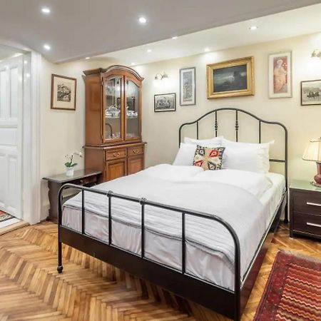 Vamhaz Boulevard Apartments Budapest Bagian luar foto