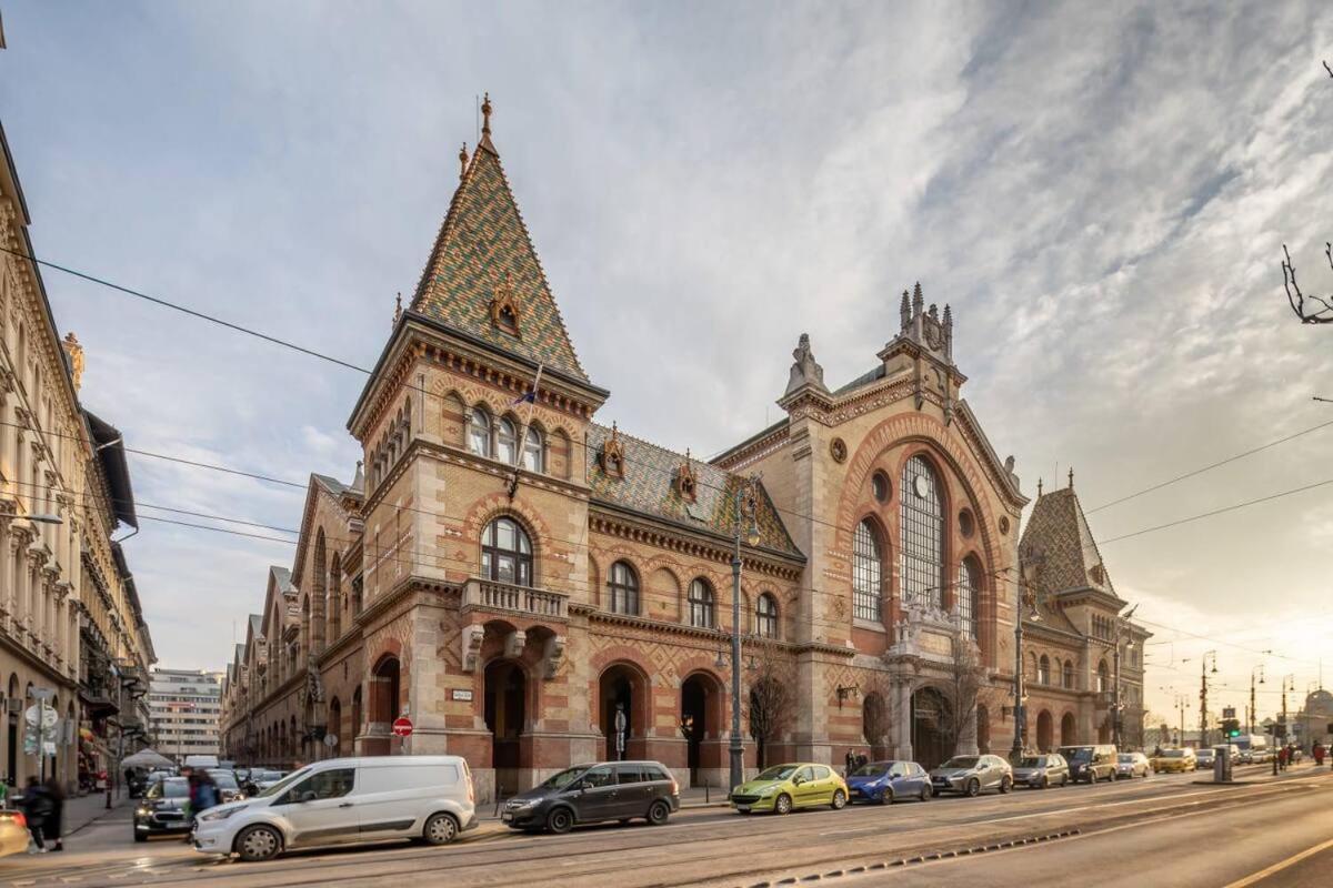 Vamhaz Boulevard Apartments Budapest Bagian luar foto