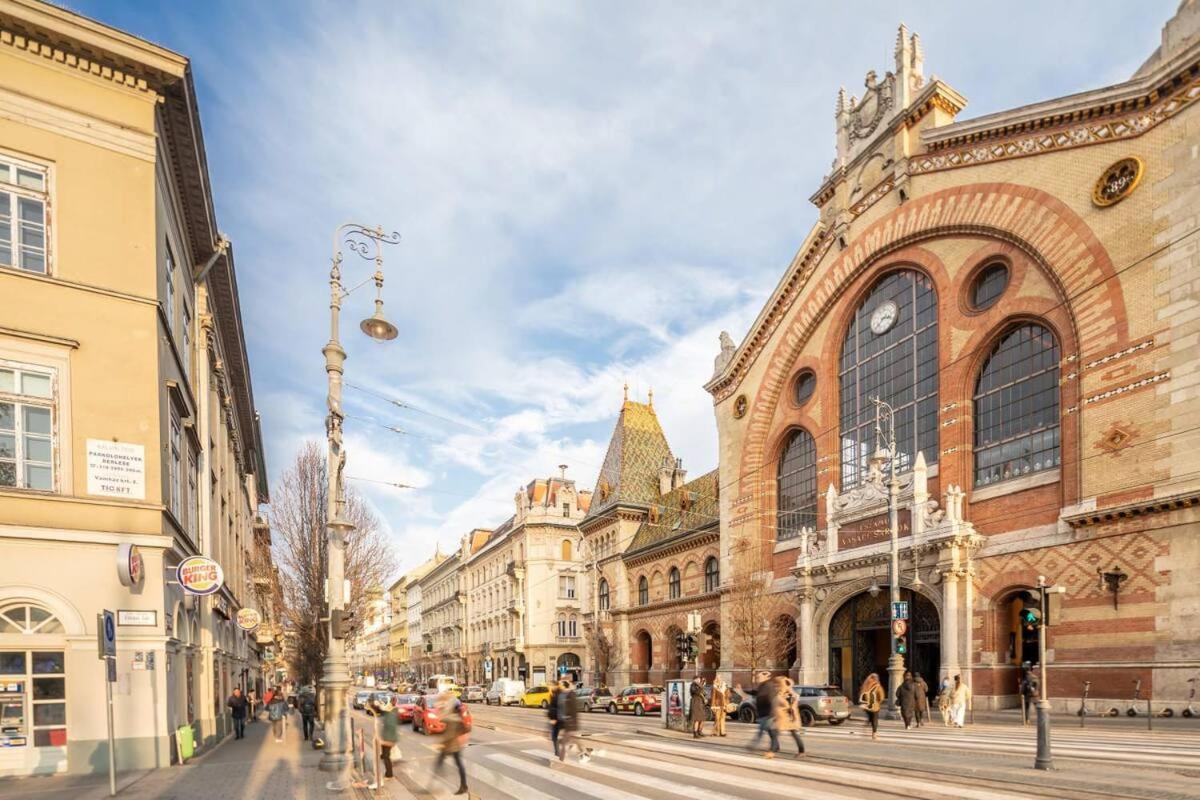 Vamhaz Boulevard Apartments Budapest Bagian luar foto