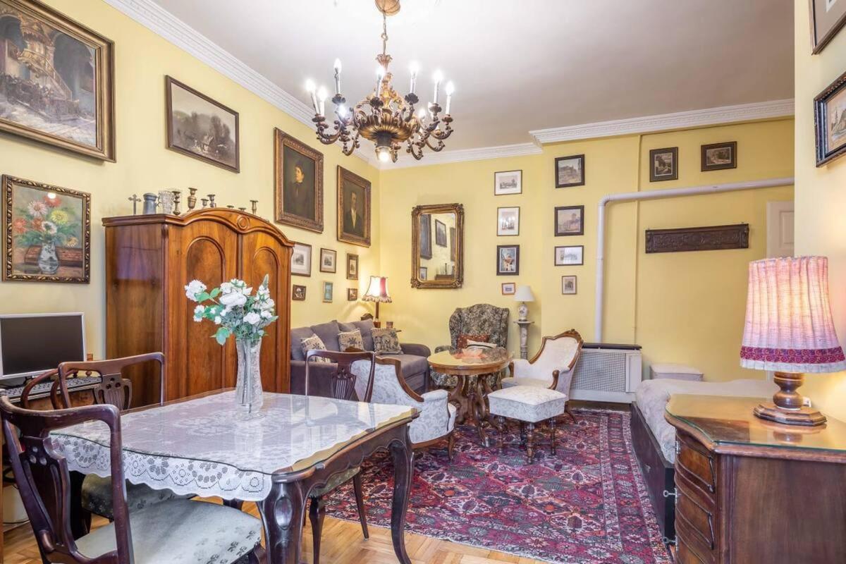 Vamhaz Boulevard Apartments Budapest Bagian luar foto
