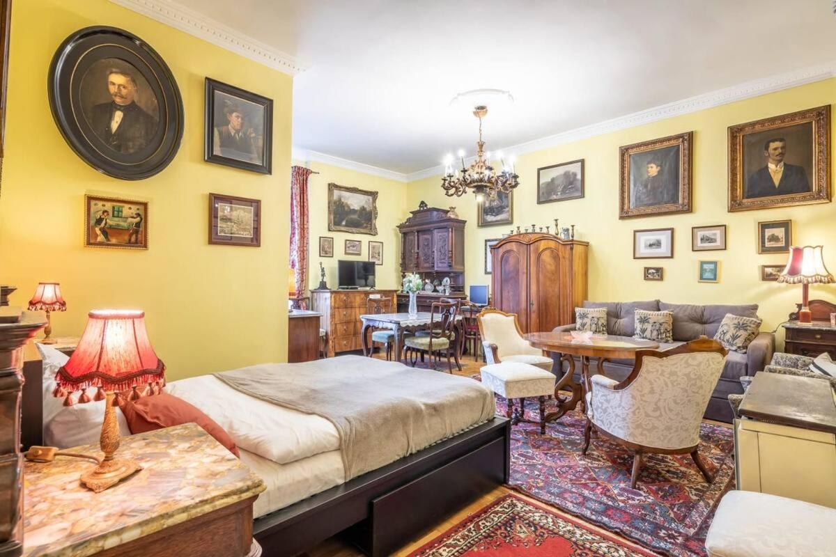 Vamhaz Boulevard Apartments Budapest Bagian luar foto