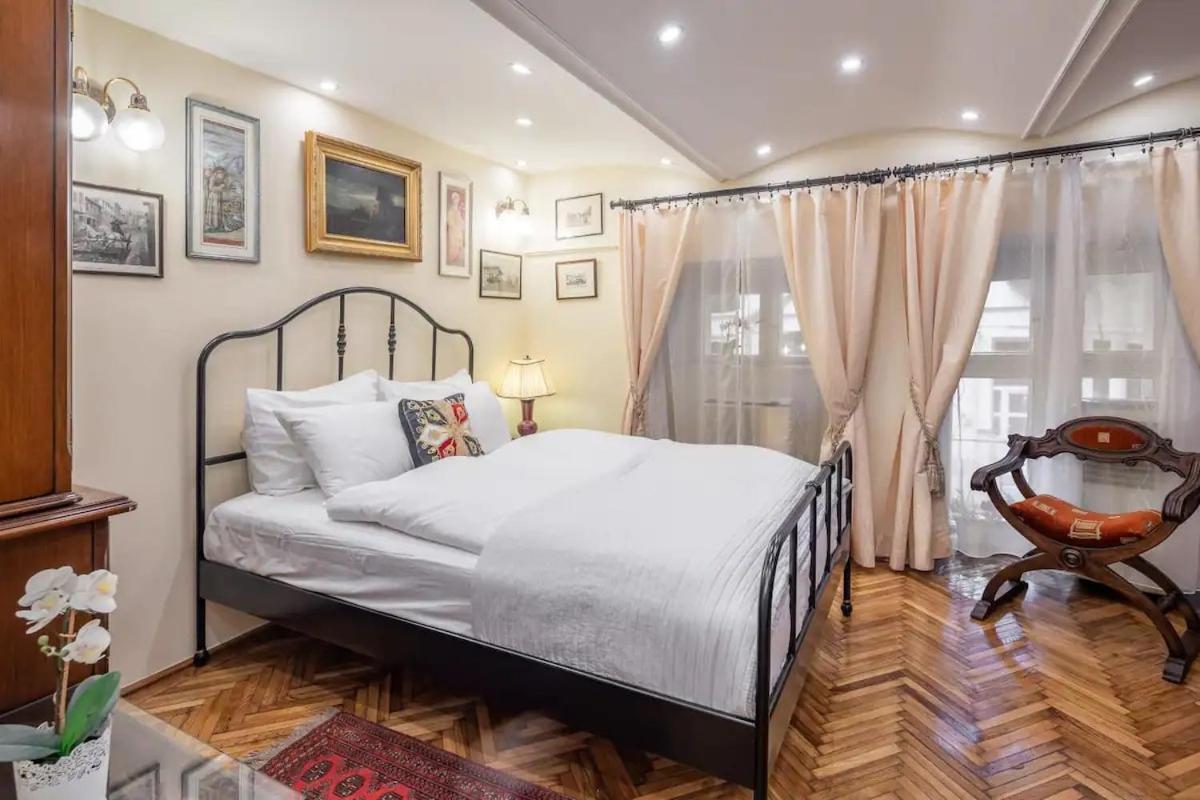 Vamhaz Boulevard Apartments Budapest Bagian luar foto