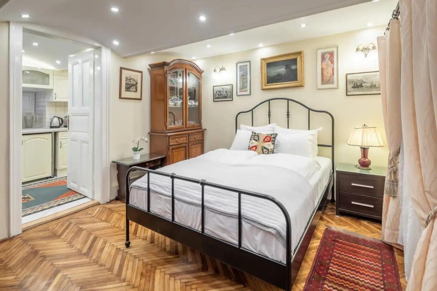 Vamhaz Boulevard Apartments Budapest Bagian luar foto