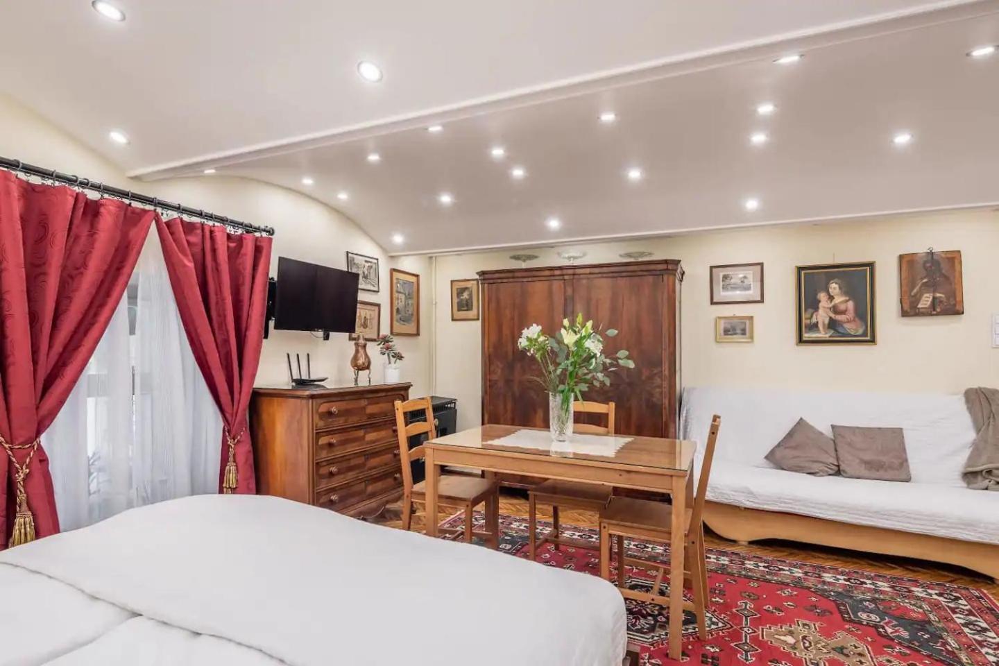 Vamhaz Boulevard Apartments Budapest Bagian luar foto